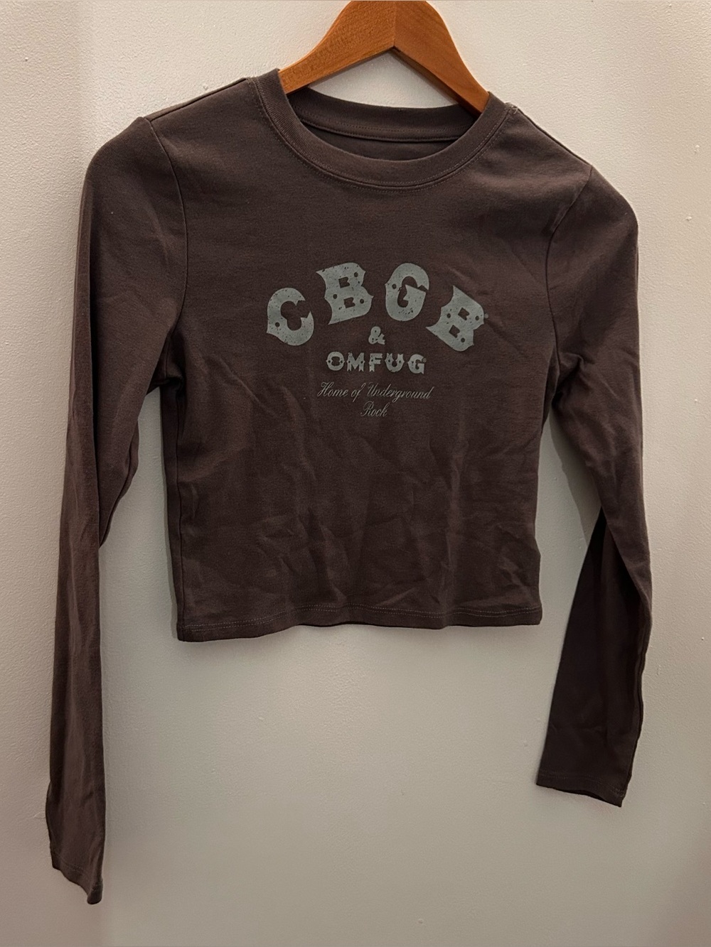 CBGB Women’s Grey Cropped Long Sleeve Top size S 90s Rock Club Vintage